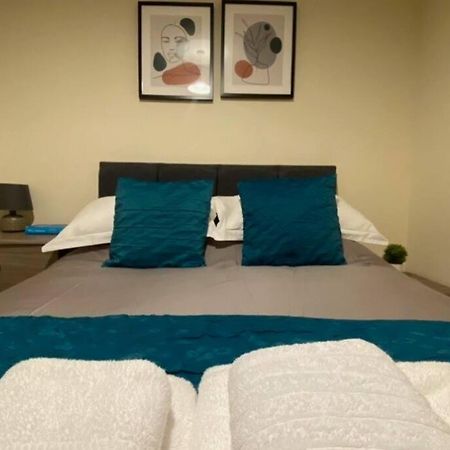 סוואנסי No25-Luxe Living Guest House- 2 Bed-Wifi-Free Parking-City- Beach מראה חיצוני תמונה